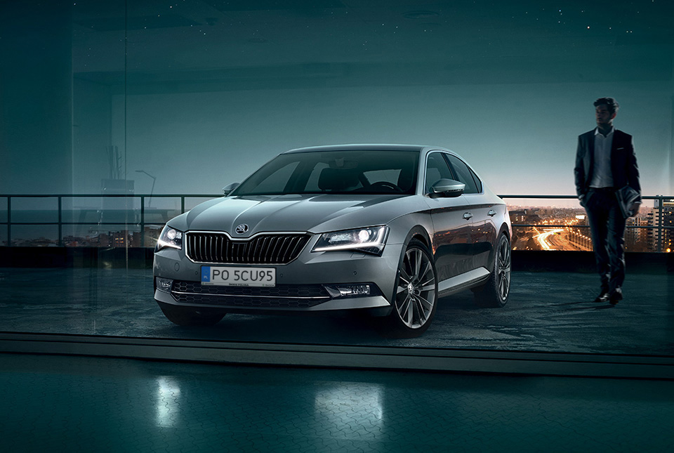 Škoda Superb na drodze