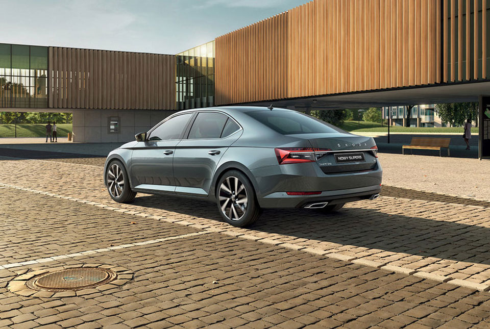 NOWA ŠKODA SUPERB